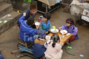 父亲卖早餐，六岁女儿独自在家不幸坠楼